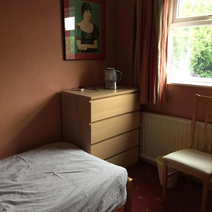 Hotel 5 Ravenhurst Drive Walsall Esterno foto