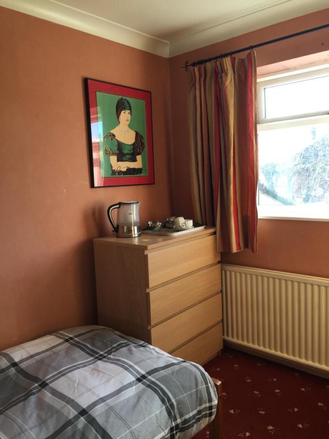 Hotel 5 Ravenhurst Drive Walsall Esterno foto